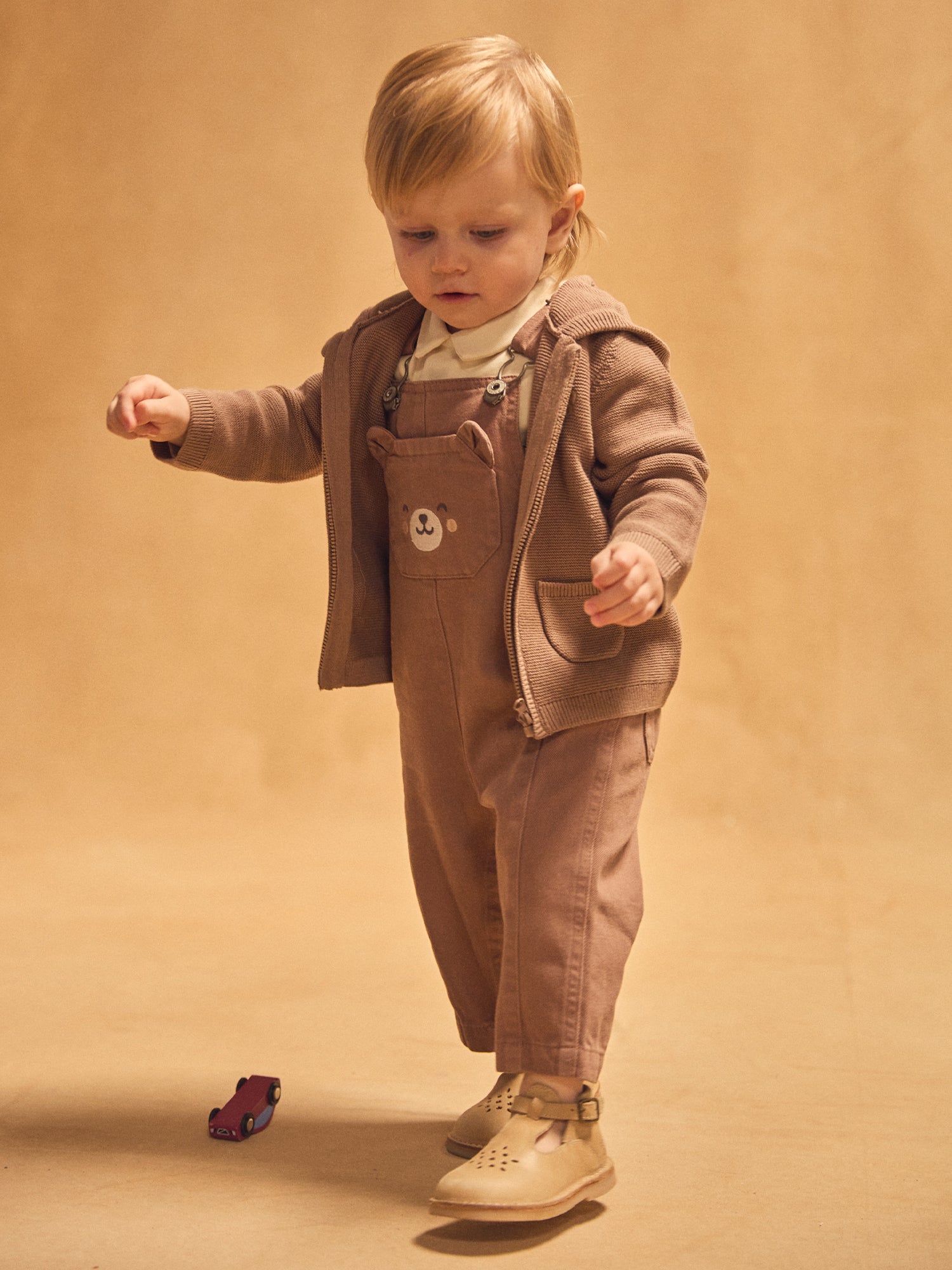 Brauner Strickjacke mit Kapuze für Baby-Junge