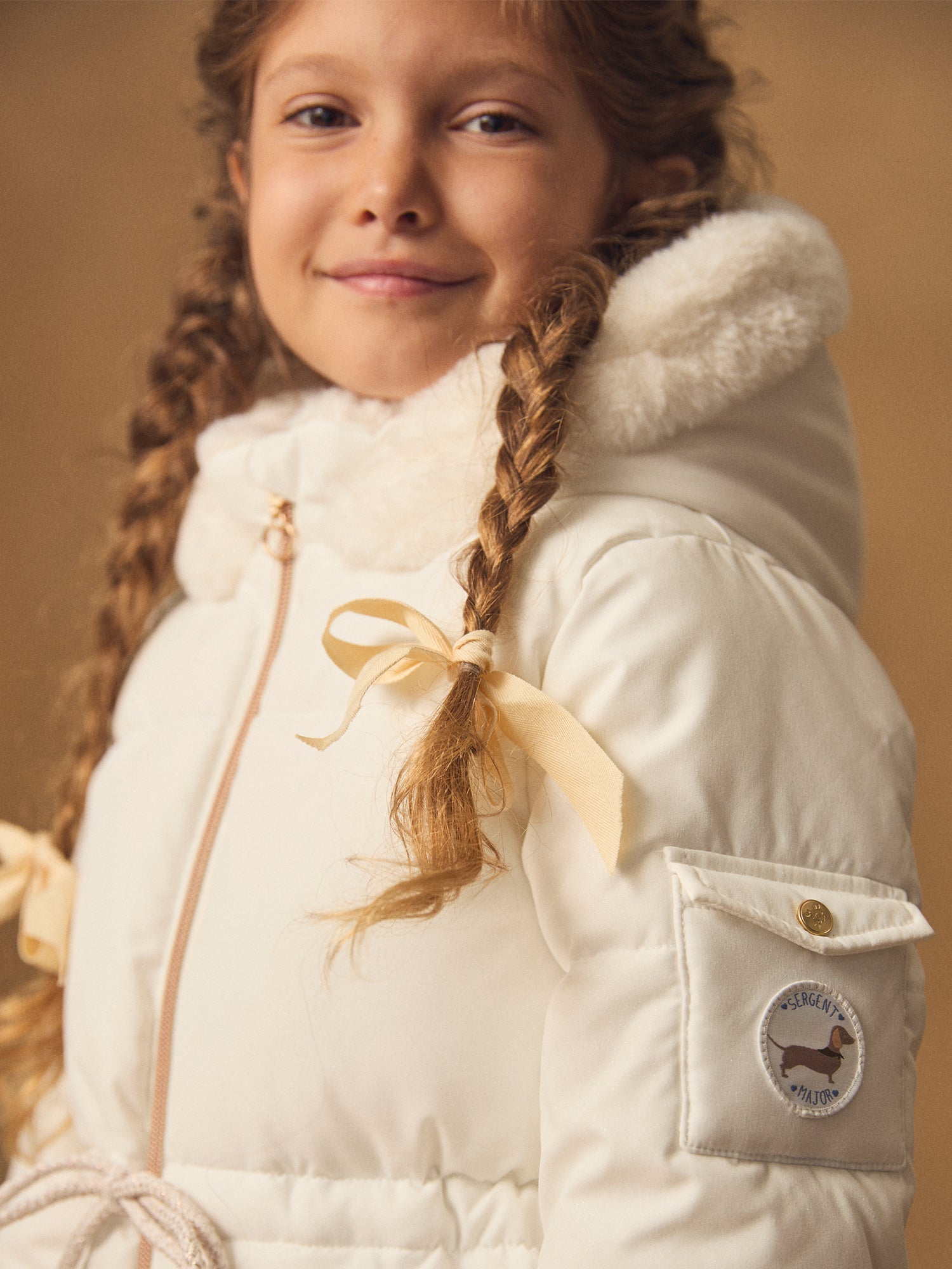 Weiße Steppjacke Mädchen