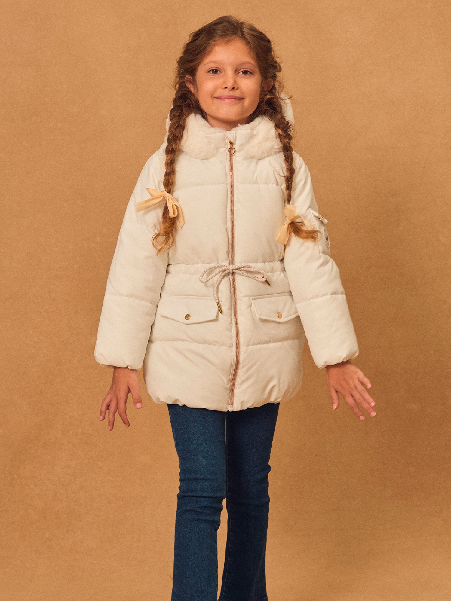 Weiße Steppjacke Mädchen