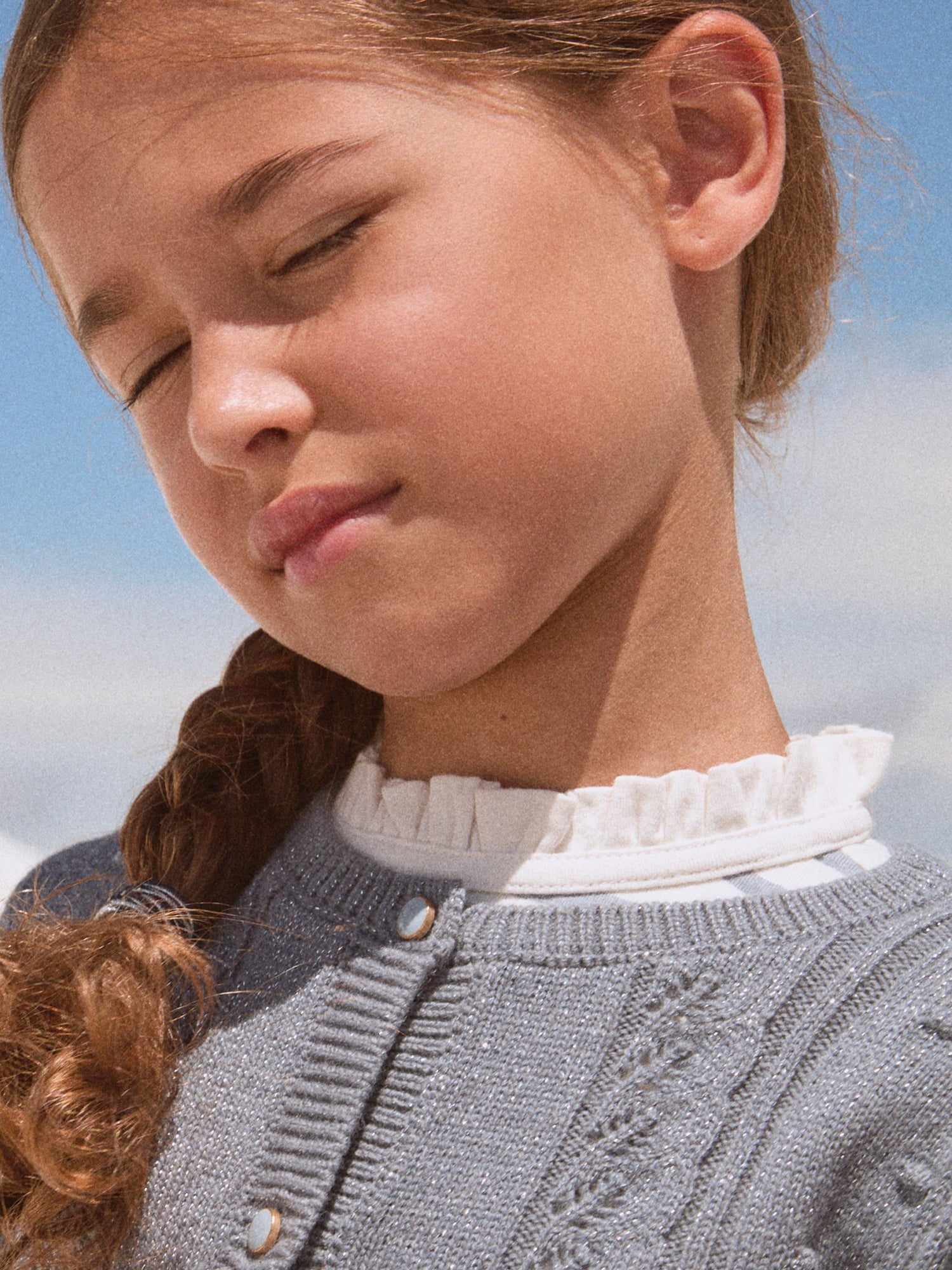 Grau-blauer Mädchen-Cardigan