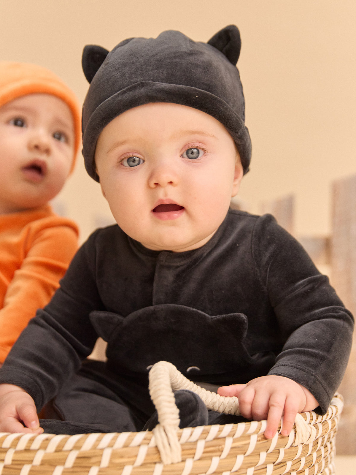 Grenouillère noir chat en velours + bonnet Bébé Fille