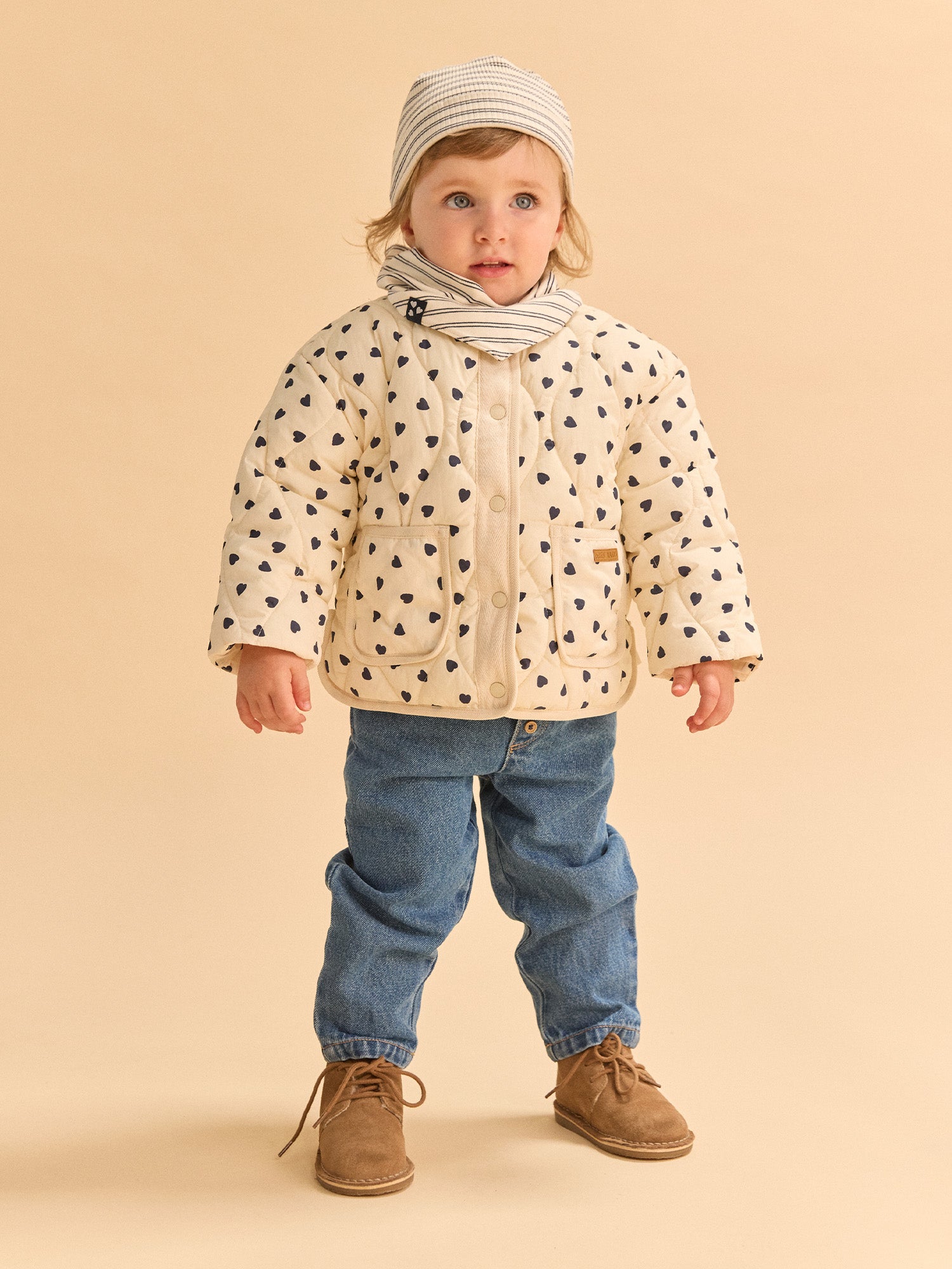 tmp/68893507776/files/9a93af83-1191-4106-a782-ba874373bd80/26H4BFK1ENS_005_44f78d1c2-8a41-4fcb-8aad-c2aab83a271c.jpg