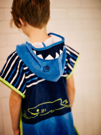 Kind Junge blau gestreifte Badekappe mit Hai-Aufdruck CYCAPAGE / 22E4PGO1CDBC244